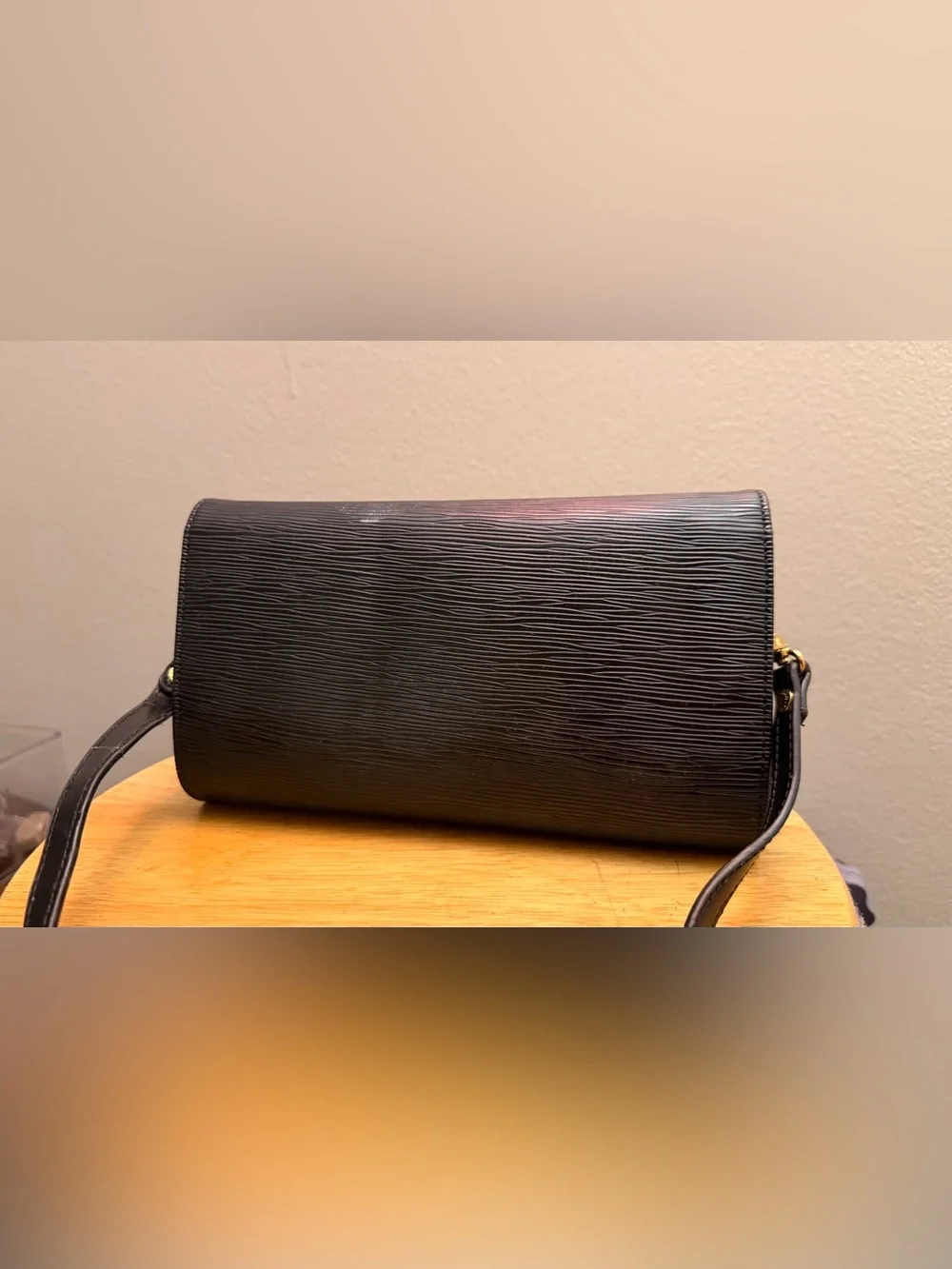 Louis Vuitton excellent pre